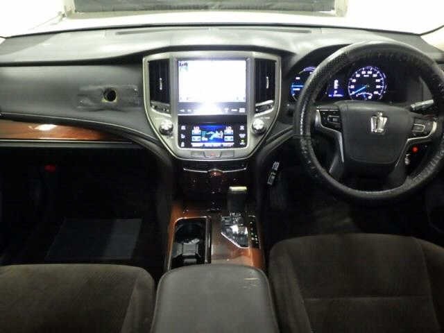 Toyota CROWN 2015 8048944-3