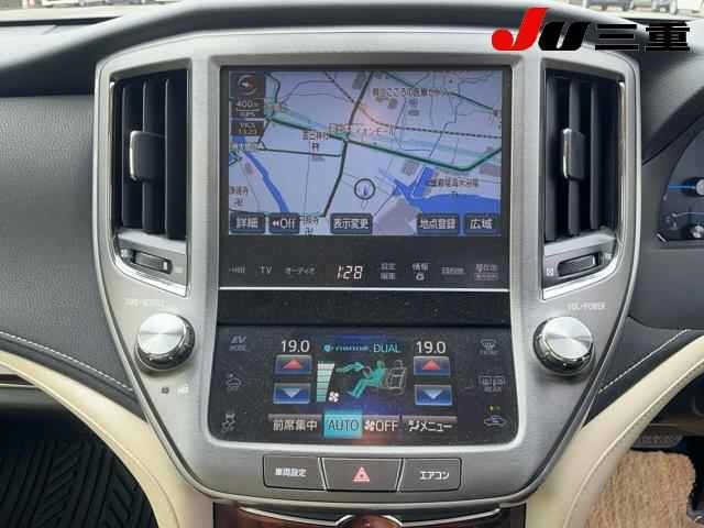 Toyota CROWN 2013 8048959-11