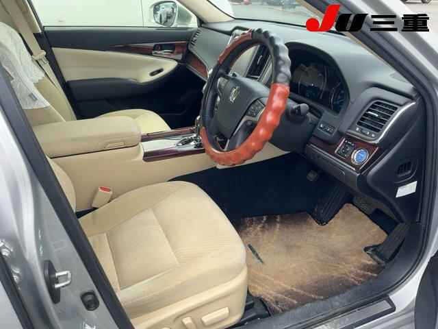 Toyota CROWN 2013 8048959-4