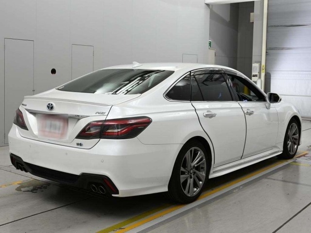 Toyota CROWN 2021 8048973-1