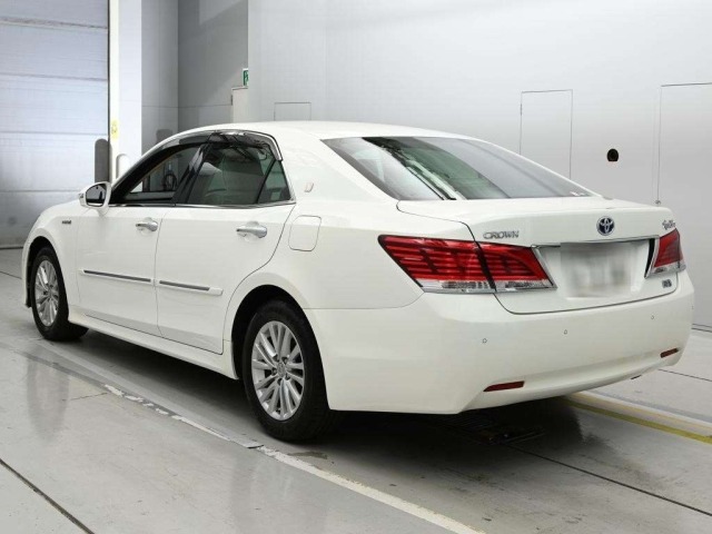 Toyota CROWN 2016 8048974-6