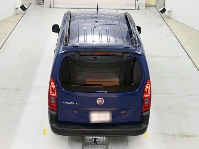 Fiat DOBLO 2023 8050167-8