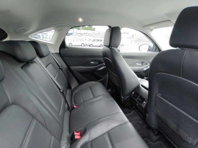 Jaguar E-PACE 2019 8049181-12