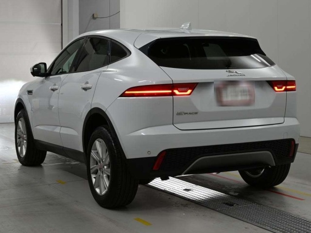 Jaguar E-PACE 2019 8049181-6