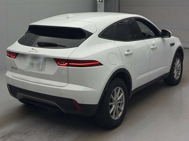 Jaguar E-PACE 2018 8049182-1