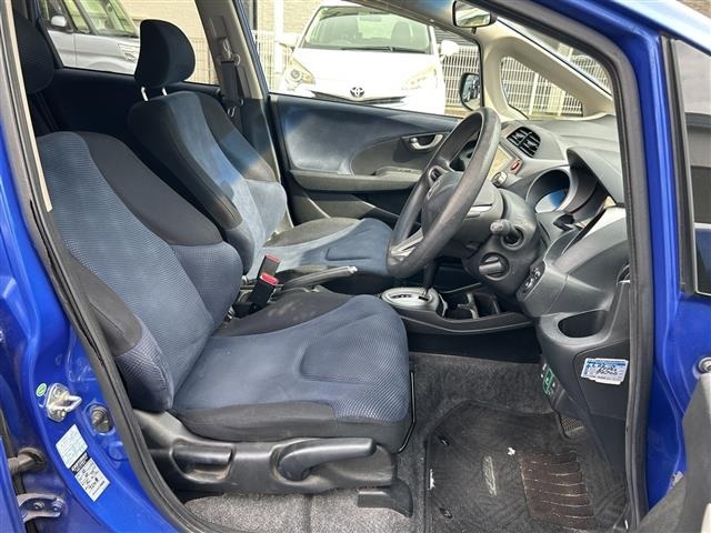 Honda FIT 2011 8047721-9