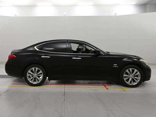 Nissan FUGA 2011 8048406-3
