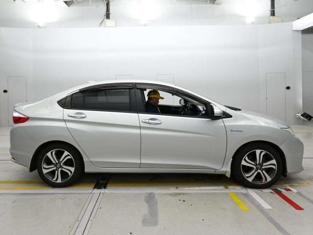Honda GRACE 2015 8048729-3