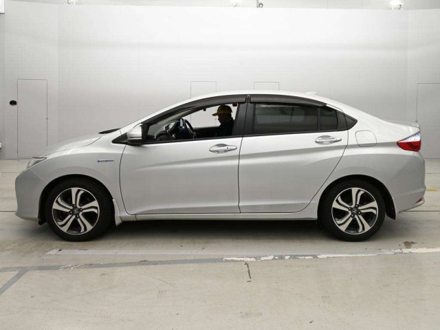 Honda GRACE 2015 8048729-4