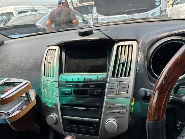 Toyota HARRIER 2003 8048895-6