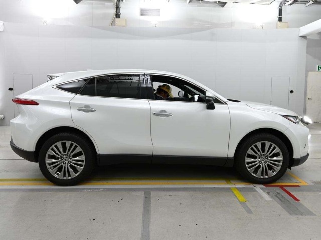 Toyota HARRIER 2023 8048897-3