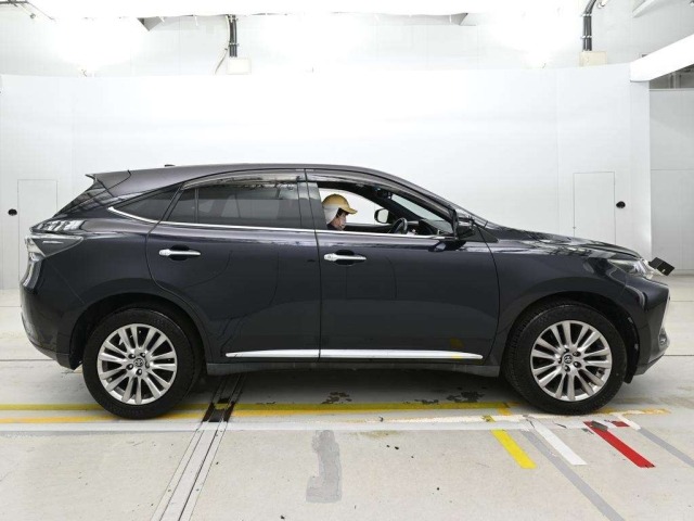 Toyota HARRIER 2015 8048901-3