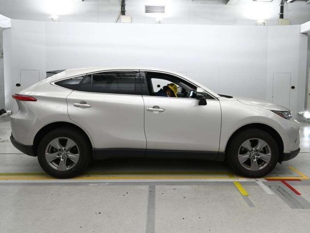 Toyota HARRIER 2023 8048903-3