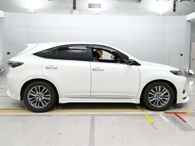 Toyota HARRIER 2016 8048909-3