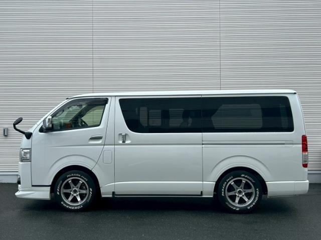 Toyota HIACE VAN 2021 8045761-1