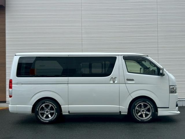 Toyota HIACE VAN 2021 8045761-17
