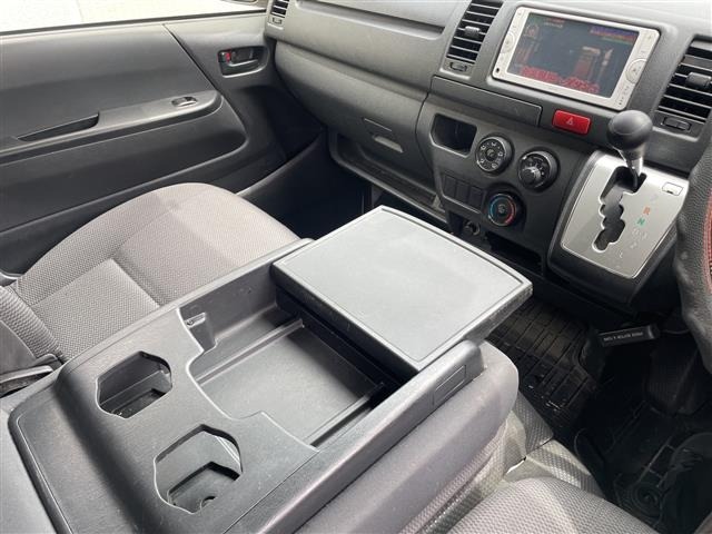 Toyota HIACE VAN 2014 8045762-13