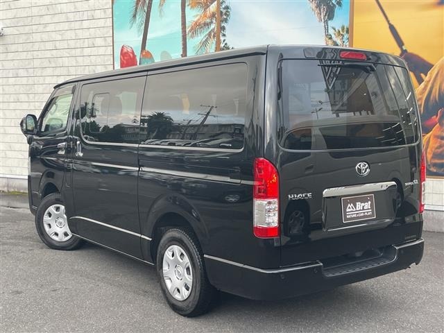 Toyota HIACE VAN 2023 8045771-13