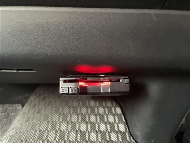 Toyota HIACE VAN 2023 8045771-2