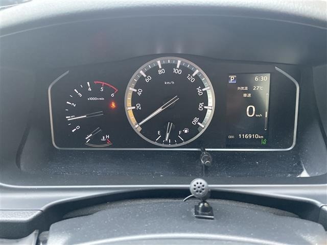 Toyota HIACE VAN 2023 8045771-3