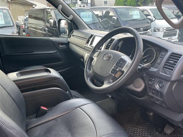 Toyota HIACE VAN 2023 8045771-4