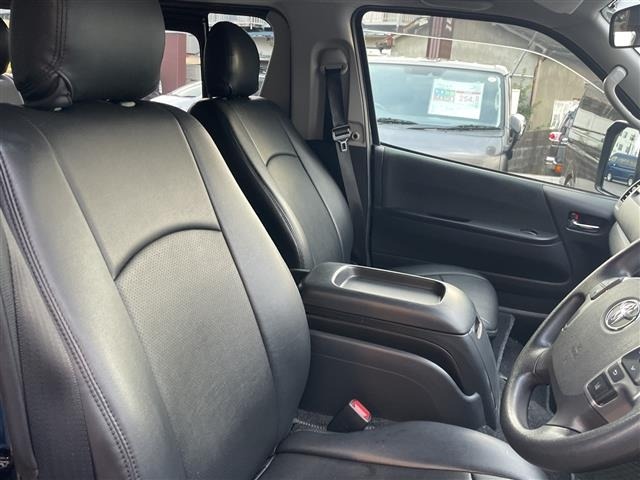 Toyota HIACE VAN 2023 8045771-6