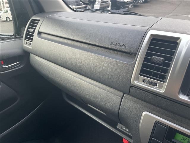 Toyota HIACE VAN 2023 8045771-7