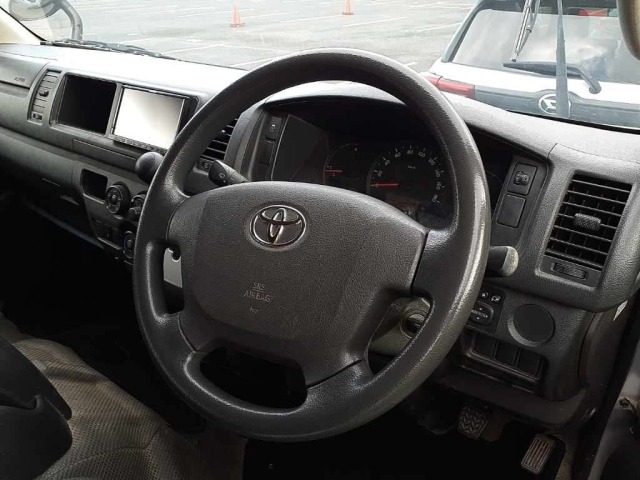 Toyota HIACE WAGON 2017 8046946-7