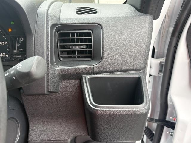 Daihatsu HIJET VAN 2026 8046760-17