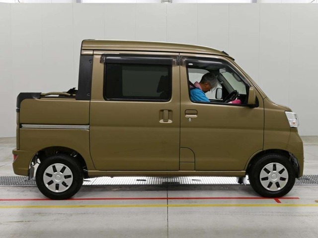 Daihatsu HIJET VAN 2021 8046823-3