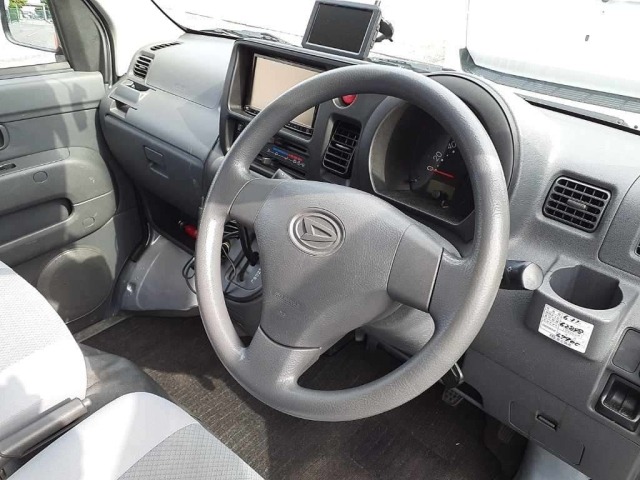 Daihatsu HIJET VAN 2017 8046831-7