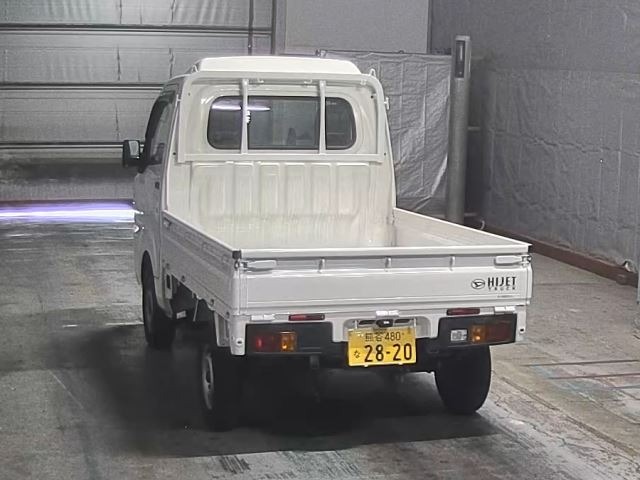 Daihatsu HIJET VAN 2017 8046868-8