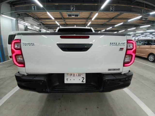 Toyota HILUX 2022 8051016-11
