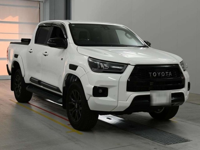 Toyota HILUX 2022 8051016-5