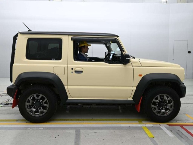 Suzuki JIMNY SIERRA 2022 8050062-3