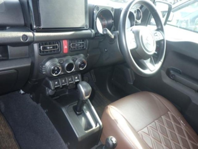 Suzuki JIMNY SIERRA 2022 8050068-3
