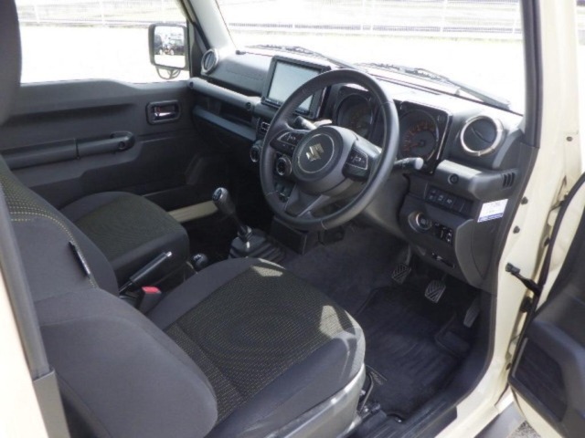 Suzuki JIMNY SIERRA 2023 8050070-3