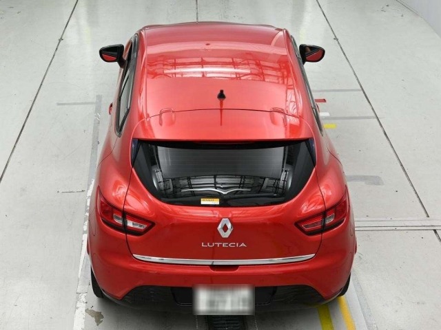 Renault LUTECIA 2016 8050654-8