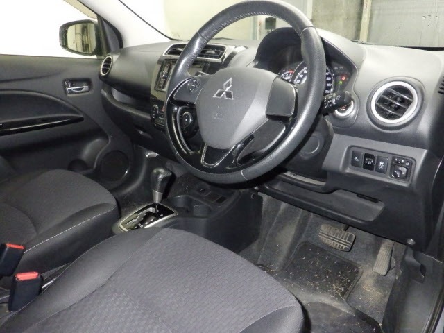 Mitsubishi MIRAGE 2018 8033108-3