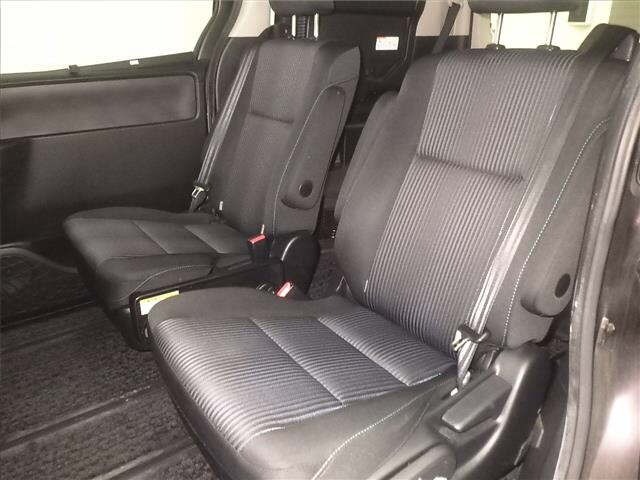 Toyota NOAH 2015 8048919-7