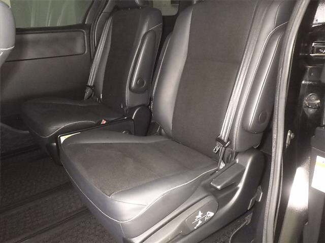 Toyota NOAH 2017 8048922-7