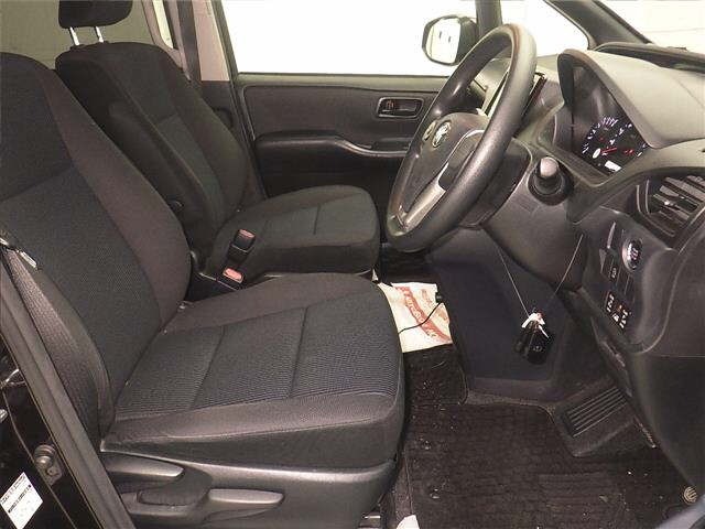 Toyota NOAH 2016 8048923-5