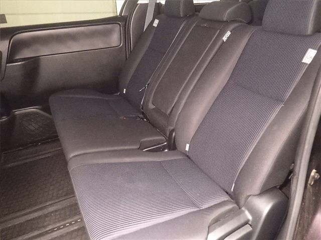 Toyota NOAH 2016 8048923-7