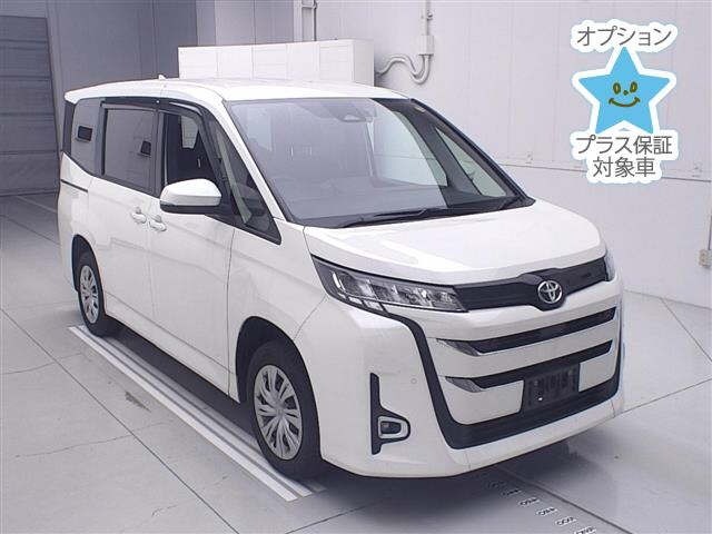 Toyota NOAH 2023 8048924-0