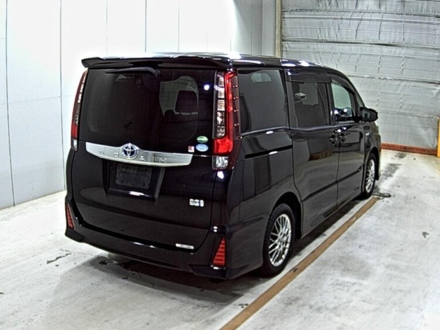 Toyota NOAH 2016 8048926-5