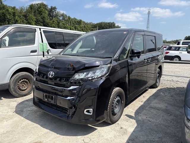 Toyota NOAH 2023 8048932-0
