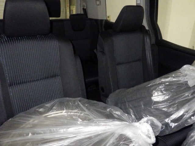 Toyota NOAH 2016 8048947-8
