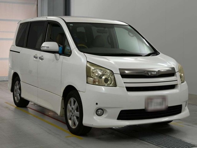 Toyota NOAH 2009 8048949-5