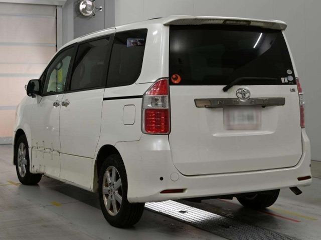 Toyota NOAH 2009 8048949-6