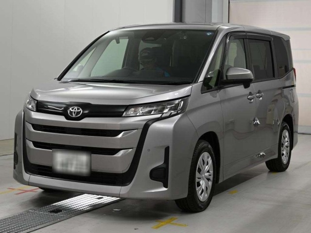 Toyota NOAH 2026 8048951-0